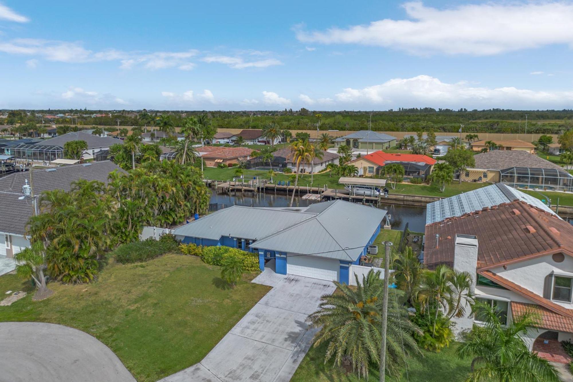 Canal-Front Oasis With Dock And Kayaks In Cape Coral! Екстериор снимка