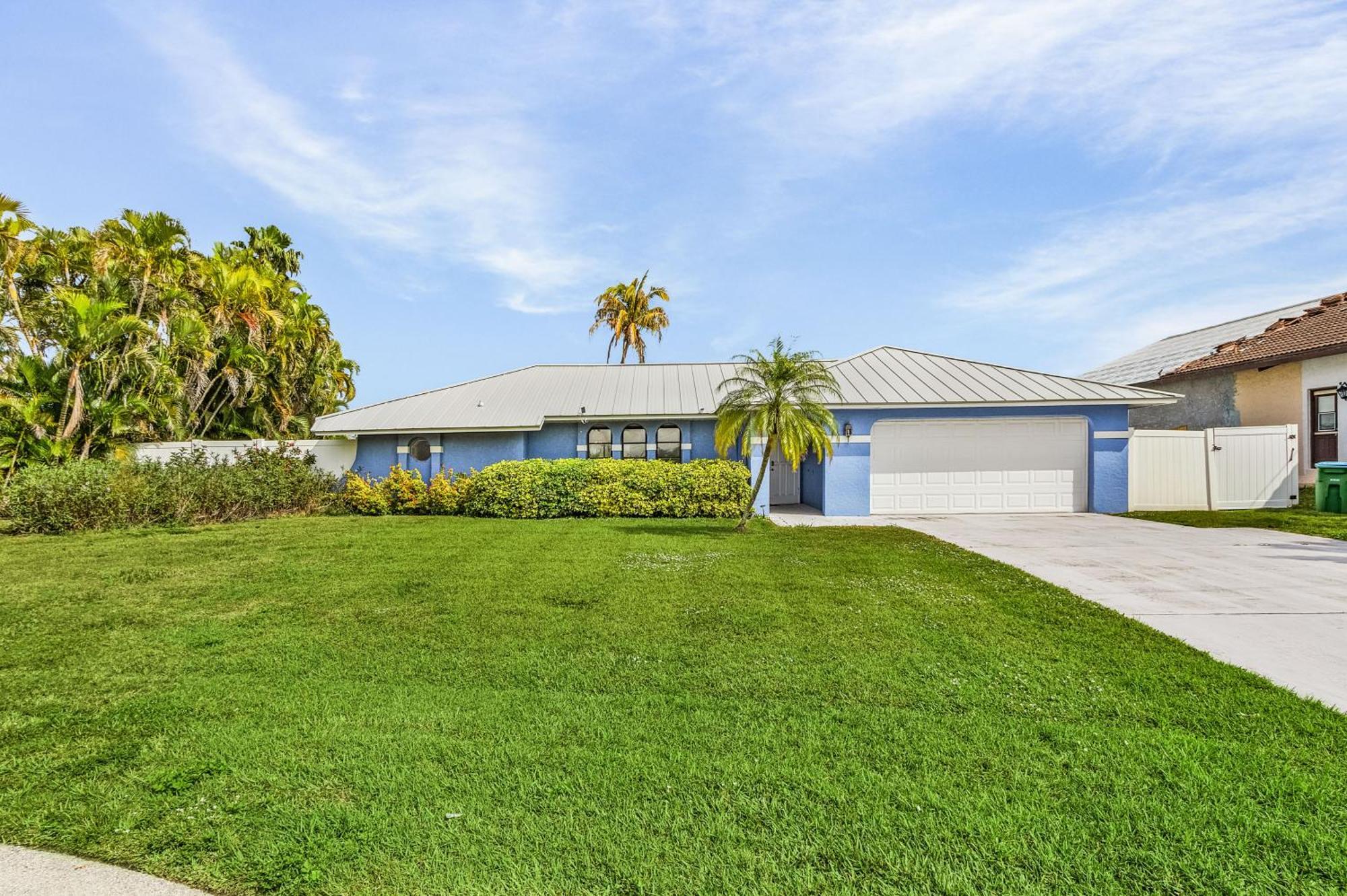 Canal-Front Oasis With Dock And Kayaks In Cape Coral! Екстериор снимка